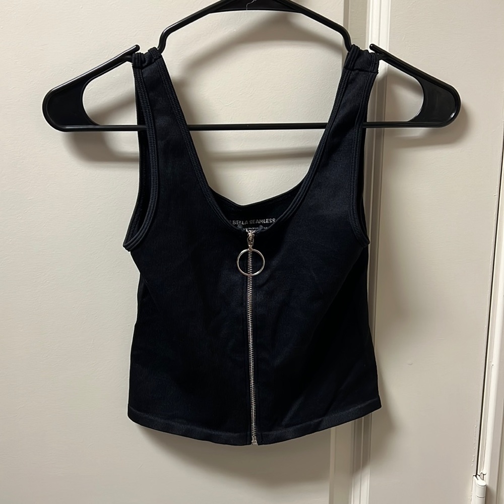 COPY - Cute tank with o ring zipper pull